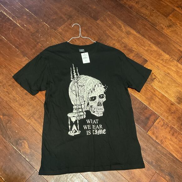 Cotton On NWT Black Graphic Tee - Sz Medium - Picture 1 of 4